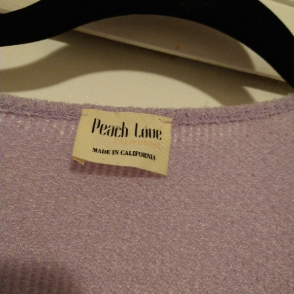 Peach love surplice ruffle bell sleeve bodysuit - Picture 4 of 7